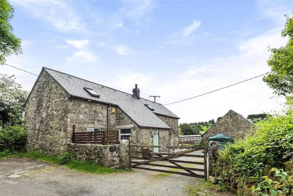 Delightful Artistic Granite Barn In Rural Hamlet Apartment Launceston Exterior photo